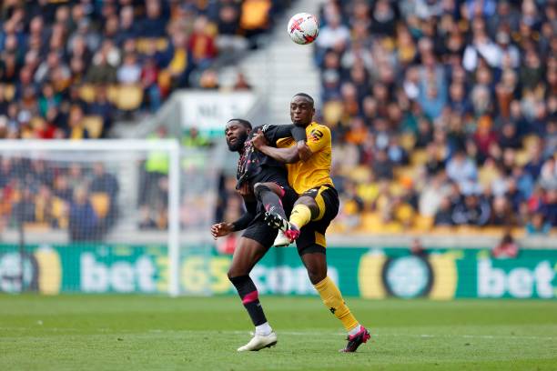 强大的防守 强大的防守