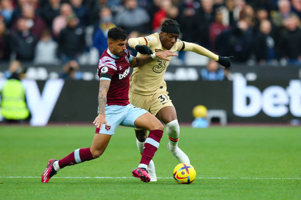 以其靈活的 以其靈活的